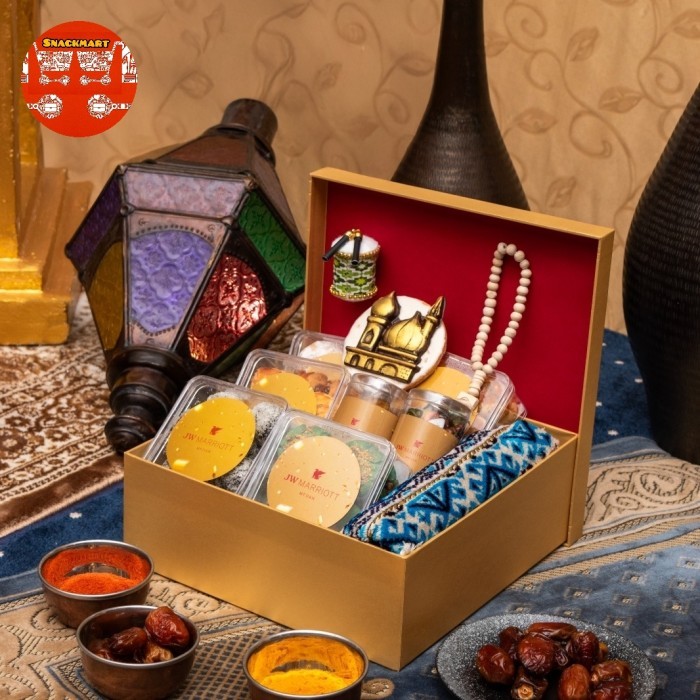 

Parcel Lebaran Ramadhan JW Marriot Medan 2025 / Hampers Ramadhan Lebaran Nastar 2025 / Parcel Lebaran Medan / Hampers Lebaran Medan 2025 / Hampers Ramadhan Medan / Hampers Cookies Kue Kering / Parcel Lebaran Kue Kering - Barakah