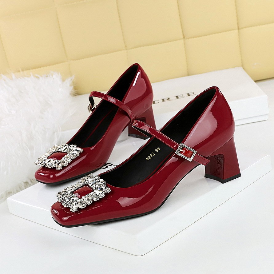 MPB6292-k90 Gaya Eropa dan Amerika Mary Jane Sepatu Wanita Tumit Chunky Potongan Rendah Kepala Perse