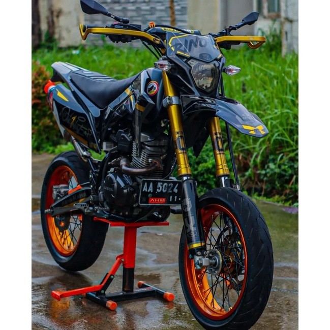 Decal crf 150L/stiker CRF 150L decal crf hitam putih ful body