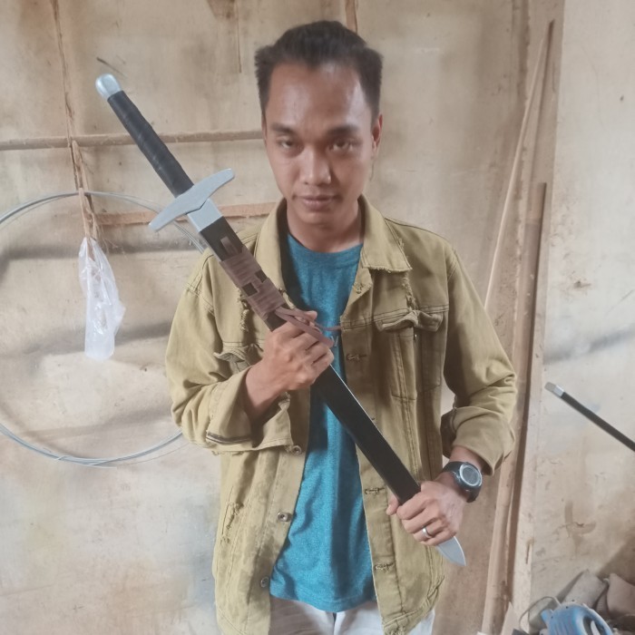 mainan pedang kayu medieval knight plus sarung wooden sword