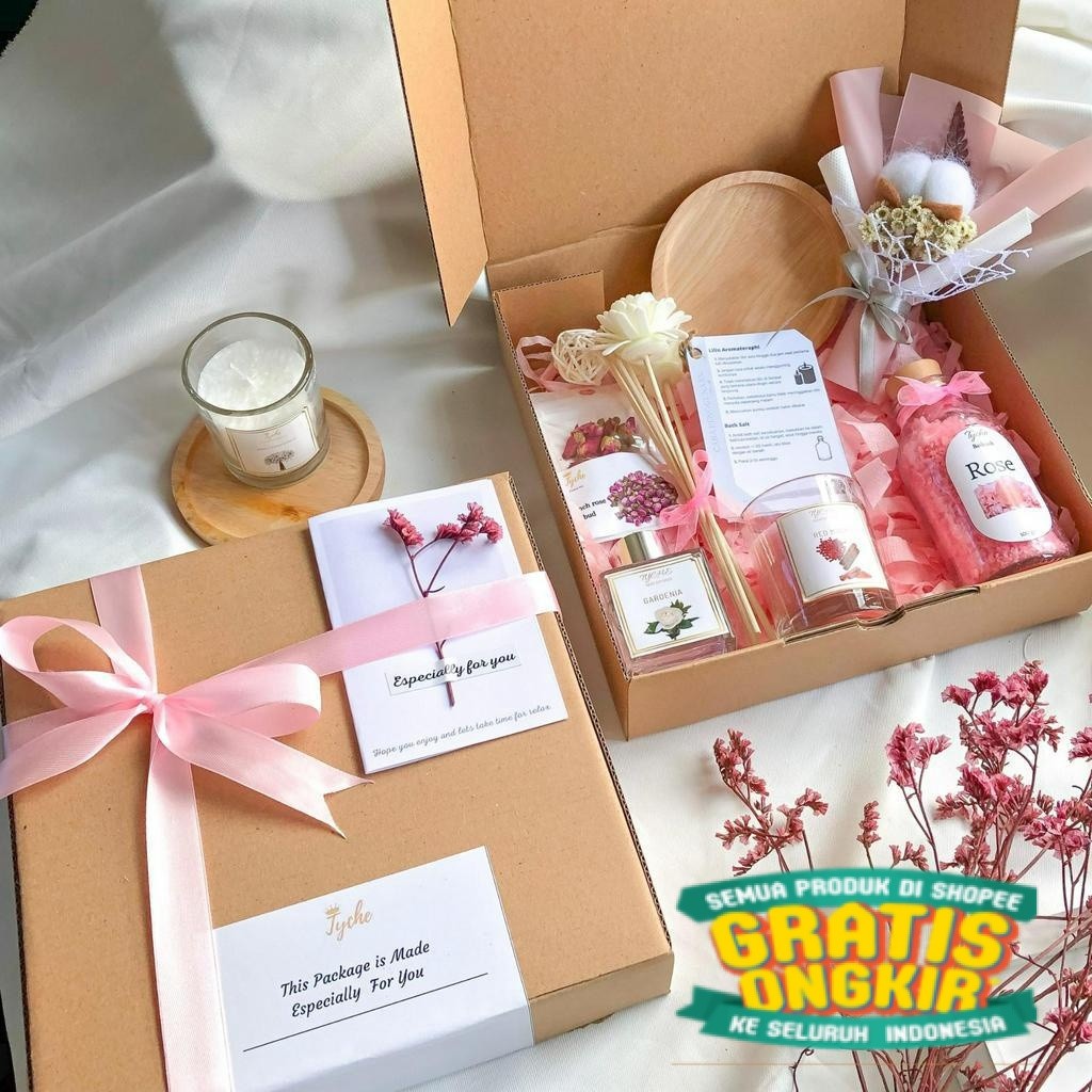 

HAMPERS AROMATERAPI VALENTINE KADO SOUVENIR WEDDING GRADUATION BRIDESMAID PARCEL BINGKISAN WISUDA/ keluarga oleh oleh