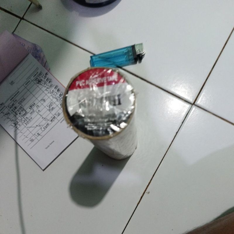 

solasi kertas naichi isi 12 pch( ecer 2000)