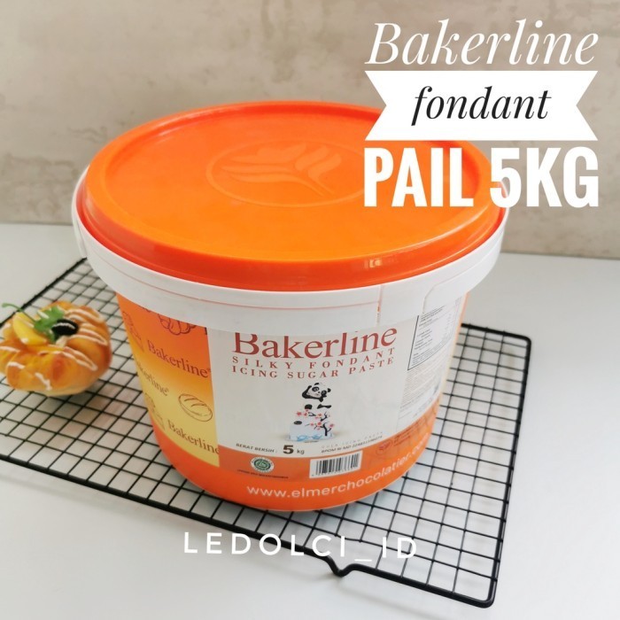 

[New] BAKERLINE SILKY FONDANT EMBER 5 KG (1 PAIL = 5 KG)