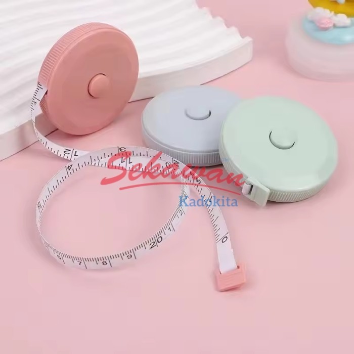 

Meteran Mini Gulung Pengukur Lingkar Baju Praktis Mudah Digunakan