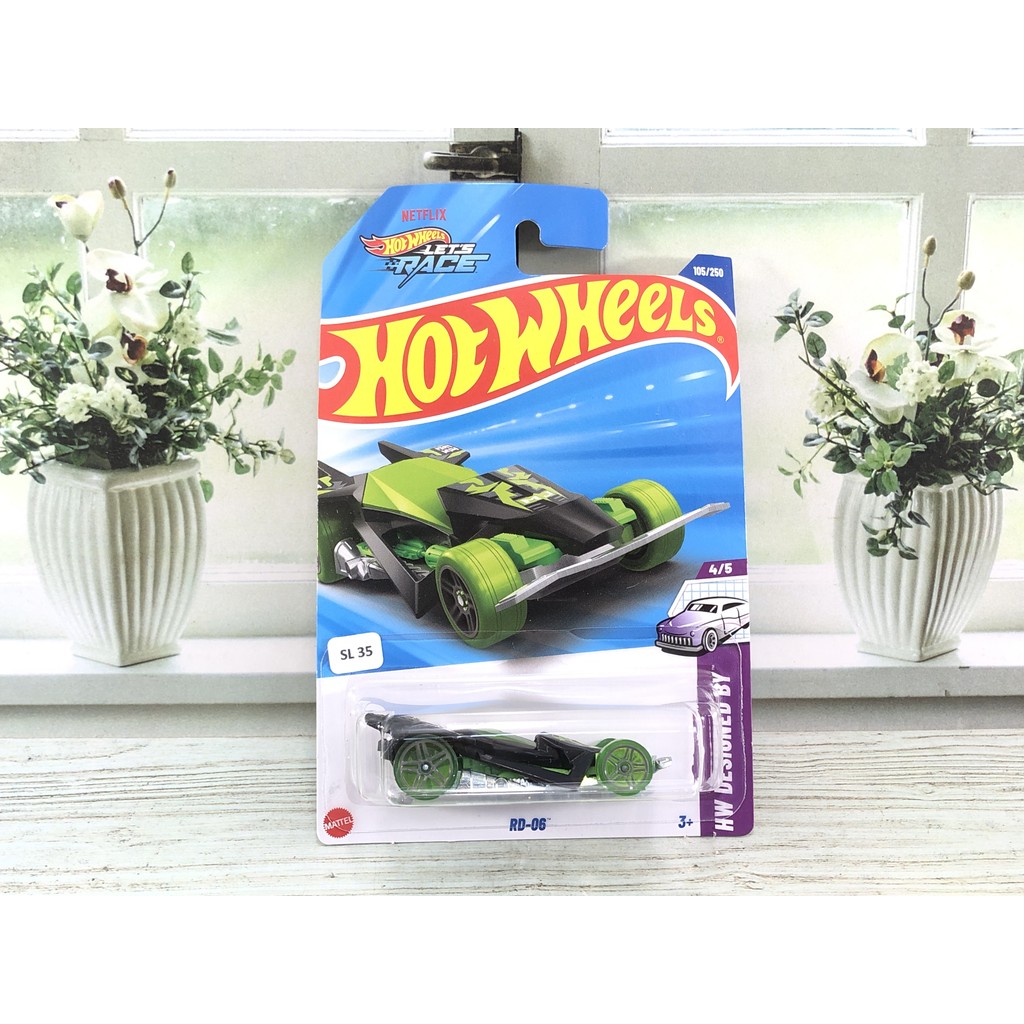 HOT WHEELS RD-06 HIJAU MOBIL BALAP DIECAST HOTWHEELS