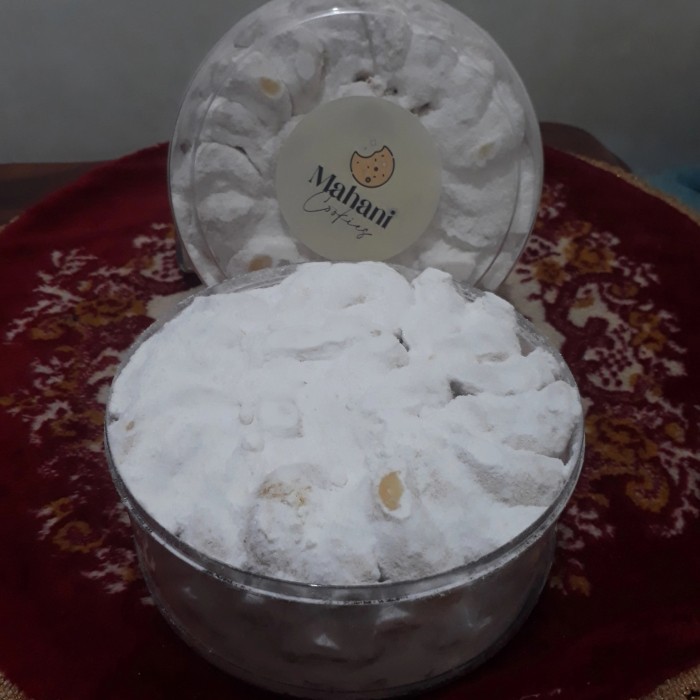 

MUMPUNG PROMO kue putri salju kue kering wisman putri salju dalam toples 500gr - 500gr TERLARIS