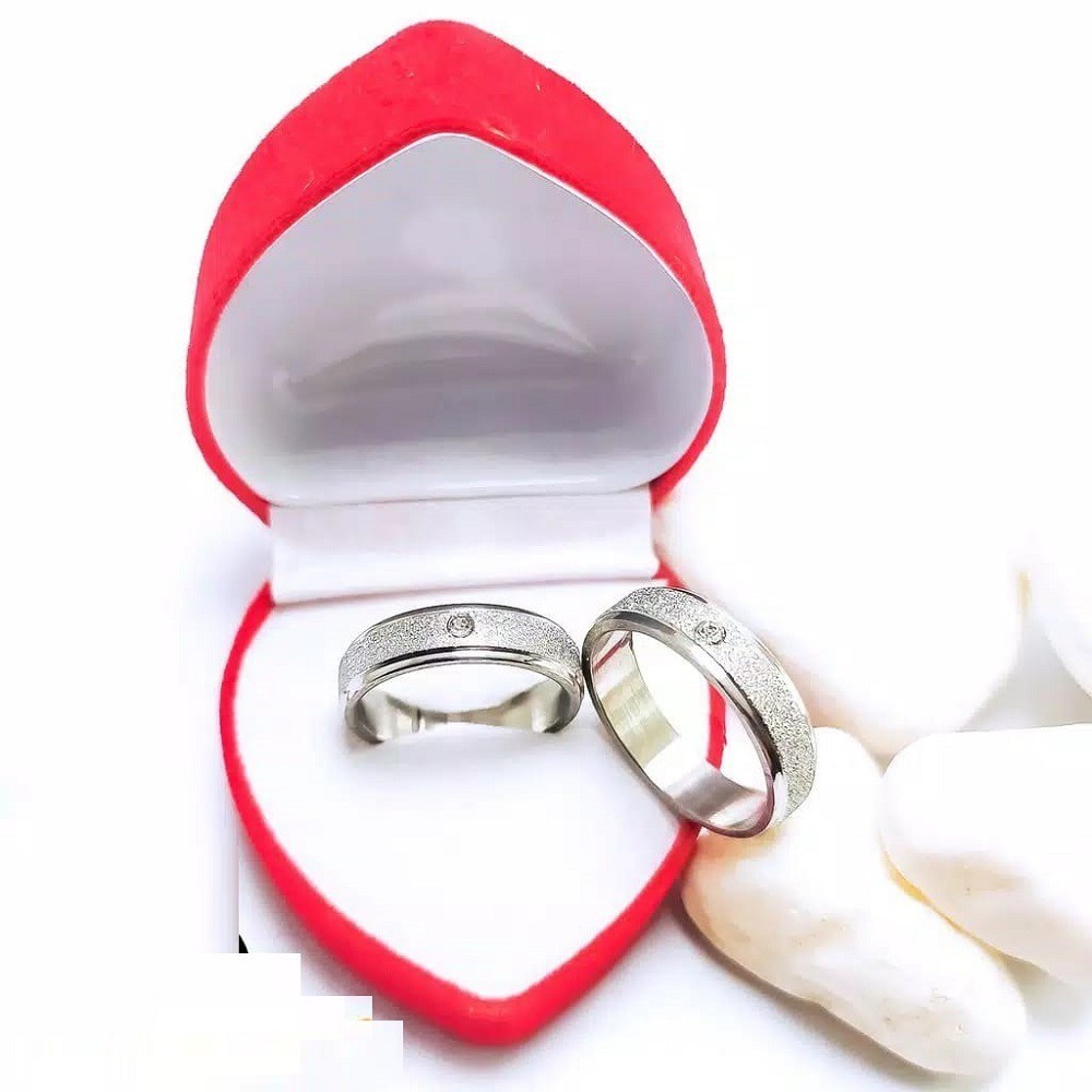 marfa_boutique_ KK CINCIN Kawin Pasir Mata Silver Dapat 2 pcs Dan Free Box Cincin Model Love Berlapi