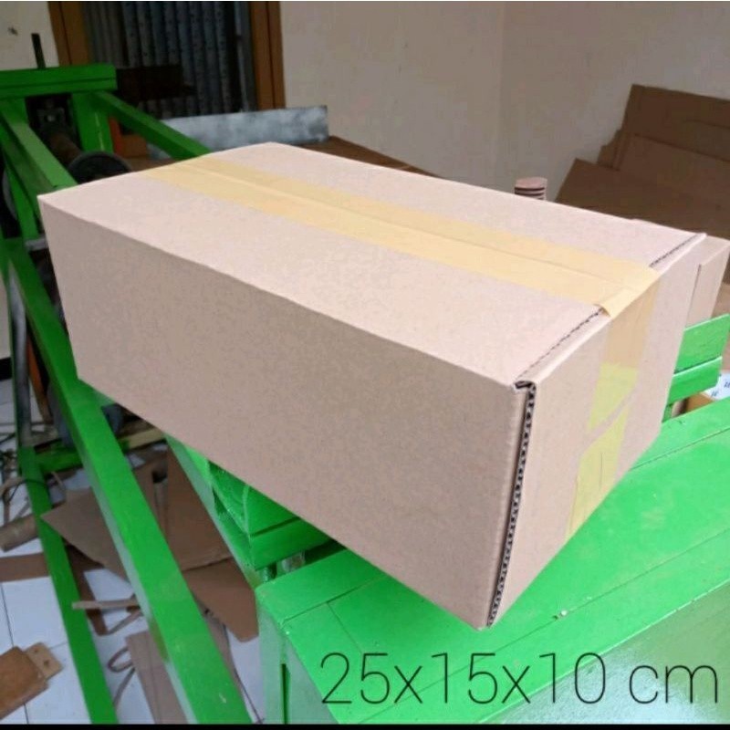 

Termurah KARDUS PACKING 25X15X10 CM POLOS PACKAGING