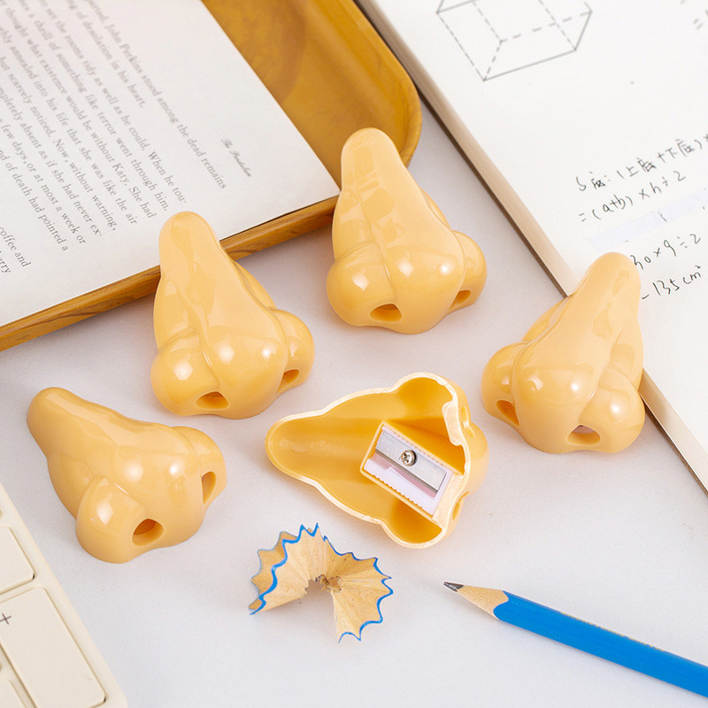 

3pcs Cartoon Creative Nose Model Pencil Sharpener Children's Stationery Pencil Sharpener Student School Stationery Supplies