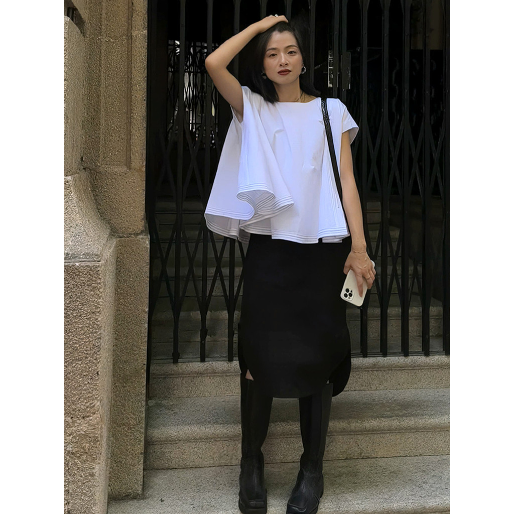 24-28909 Atasan Wanita. Women's White Puffy Big Swing Loose Backless Shirt Top