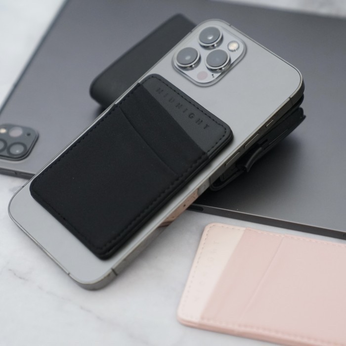 

Magnetic Card Holder Magsafe wallet by Midnight - Merah Muda