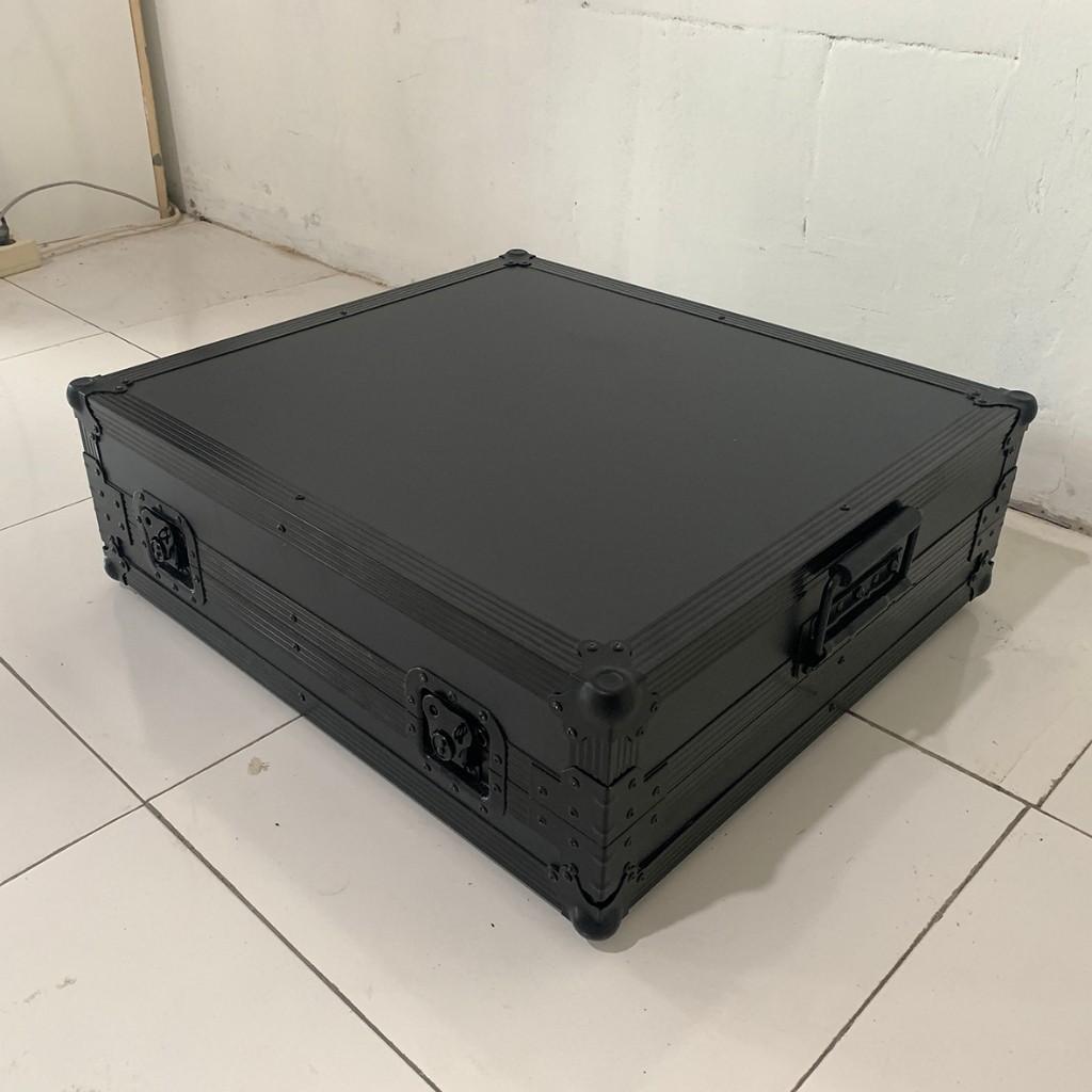 Hardcase mixer ASHLEY XMAN 12 CHANNEL HARD CASE MIXER ASHLEY - Best Product