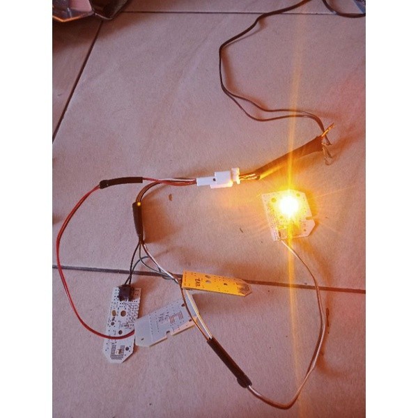 lampu sen depan kanan sama kiri vario 125 150 new