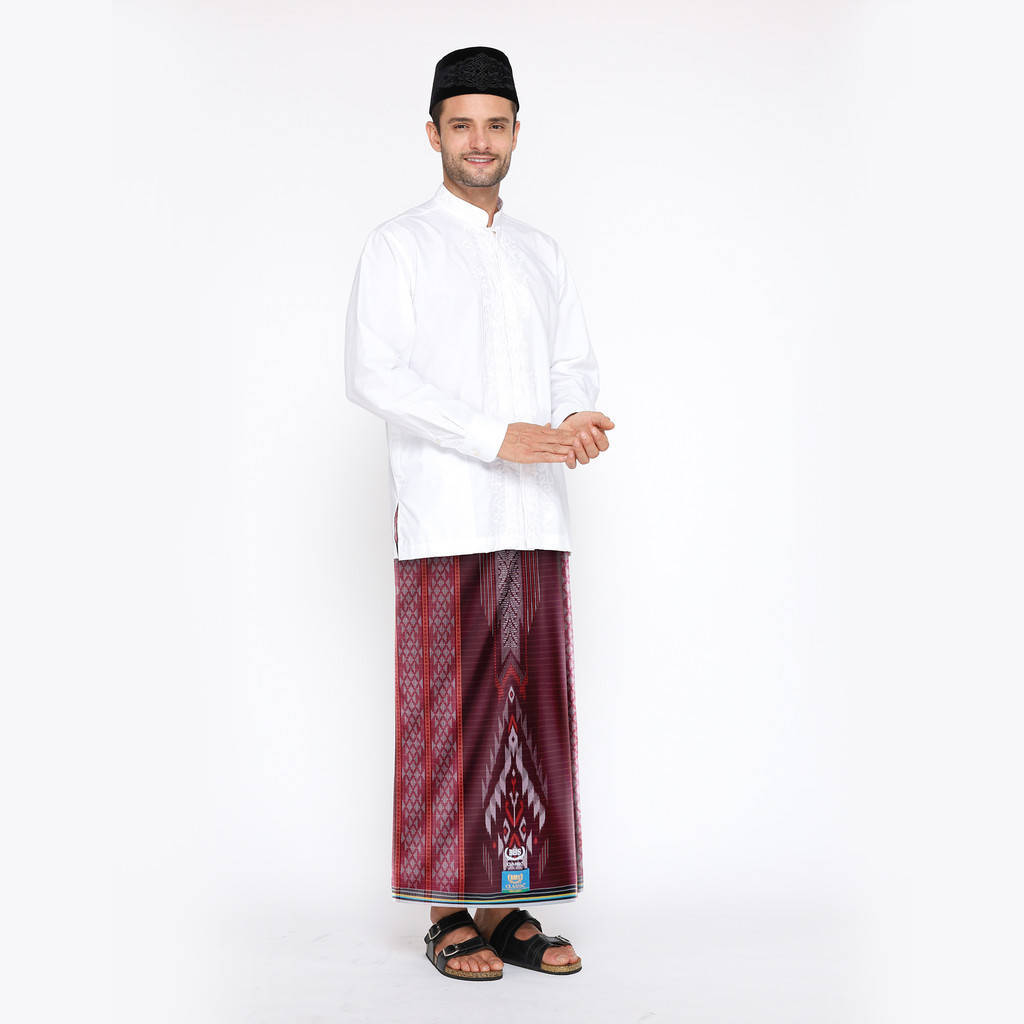 FLASH SALE Sarung BHS Classic Gold Motif C45 DKA Merah Tua