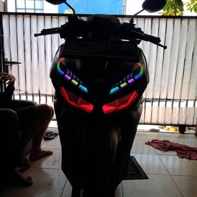 Custom Lampu Vario 125 150 Keyless l Lampu Alis DRL RGB Remot Dan Devil Eyes Vario Komplit headlamp