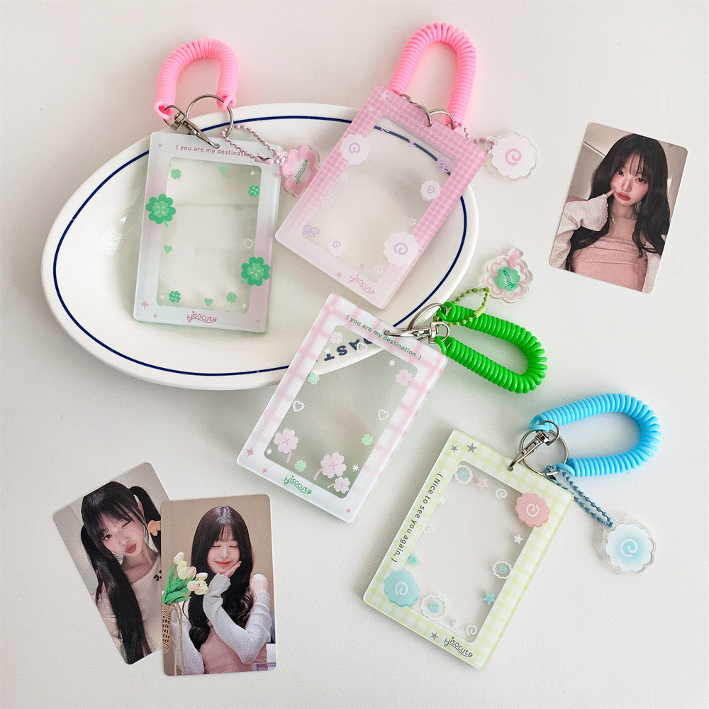 

Acrylic Plaid Kpop Photocard Holder Keychain Photo Card Holder 2.7x3.9 Inch ID Badge Holder Bus Credit Bank Card Decor