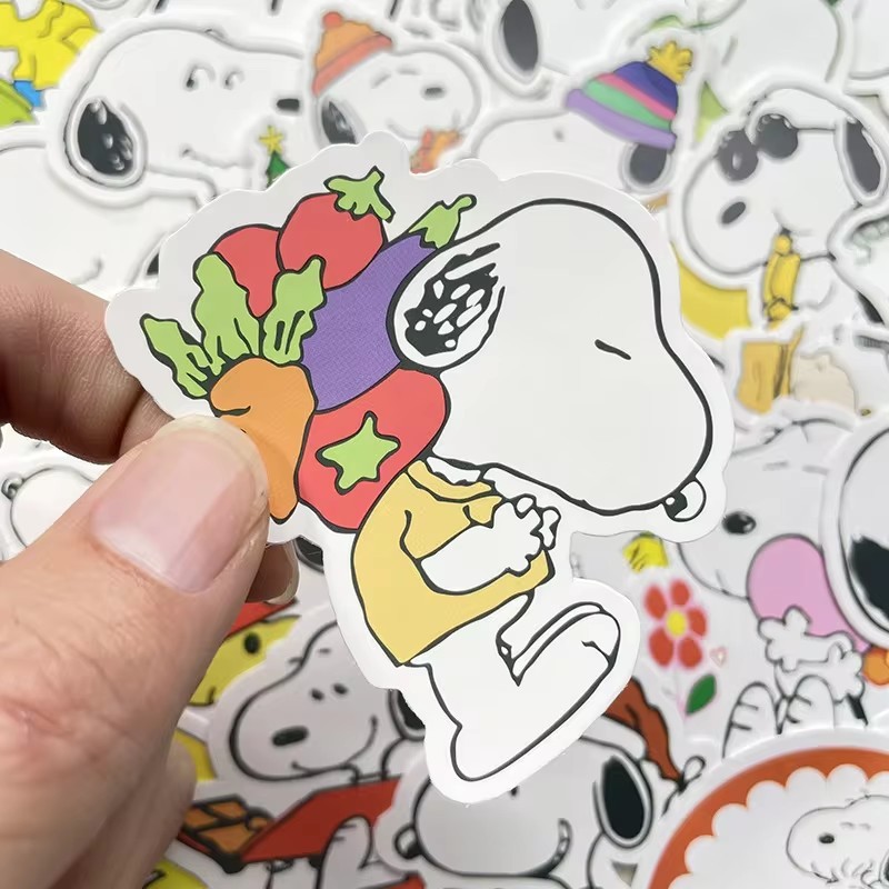 

100/200pcs anime Snoopy stationery stickers cute cartoon student stationery notebook diy decoration expression graffiti stickers