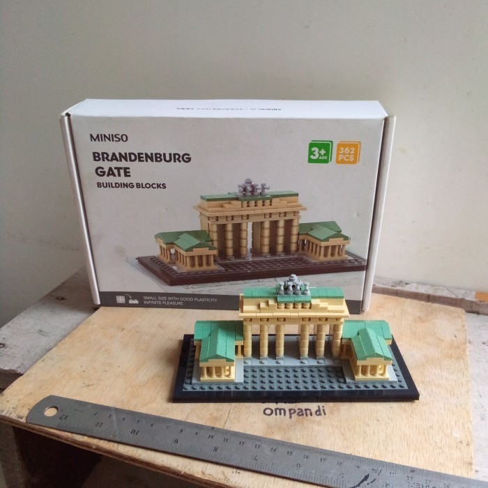 BB99 mainan brick bentuk gedung