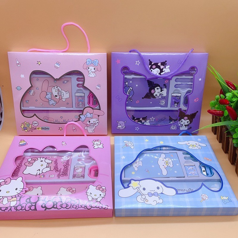

(YUMI) (8pcs) Set Alat Tulis Perlengkapan Sekolah sanrio alat tulis 8 in 1 Tempat Pensil Penghapus Penggaris Rautan Cinnamorooll Kuromi Melody Kado Anak Sekolah