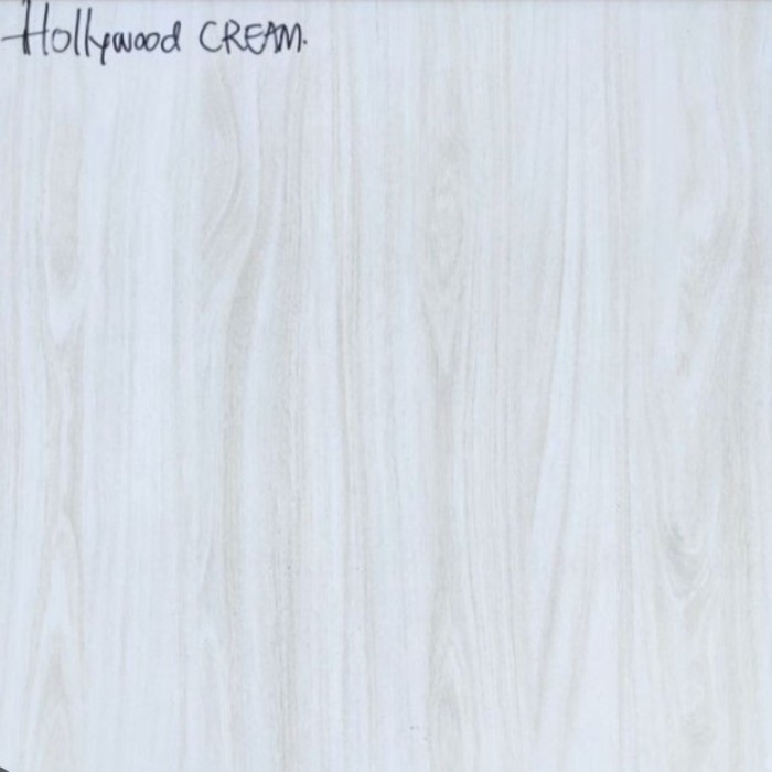hollwody cream 50x50