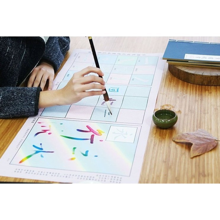 

Water Drawing Cloth Multi-function Dazzling Colour Water Write Scrolls Of Color, And The Magic Cloth Painting And Calligraphy