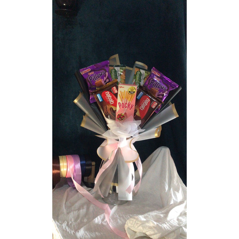 

Bouquet snacks siap kirim [free packing ] buket | kado | gift | wisuda | ulang tahun