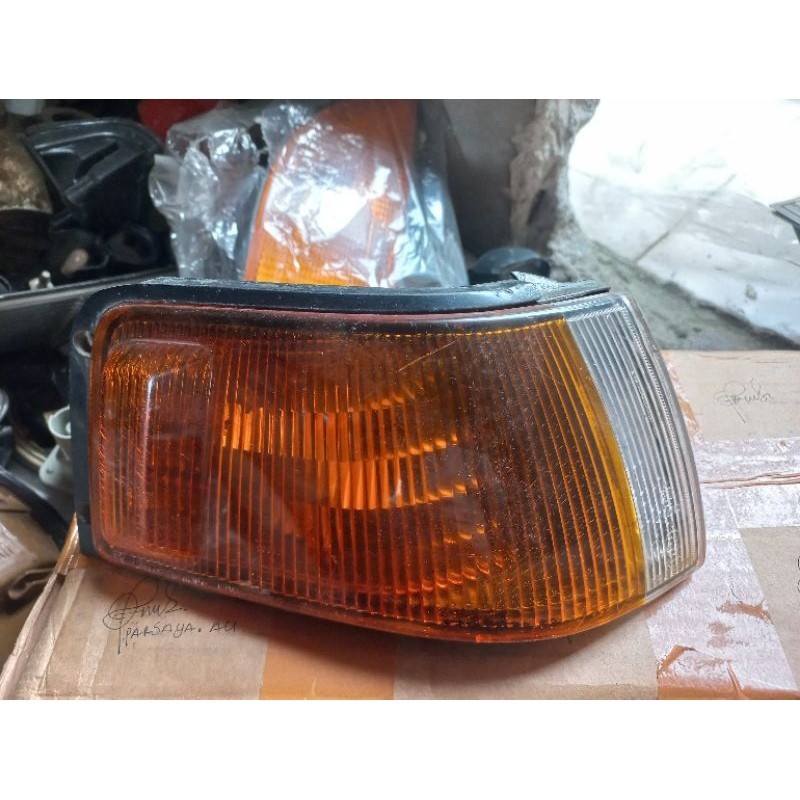 Lampu sein Mazda 323 1992 sd 1994