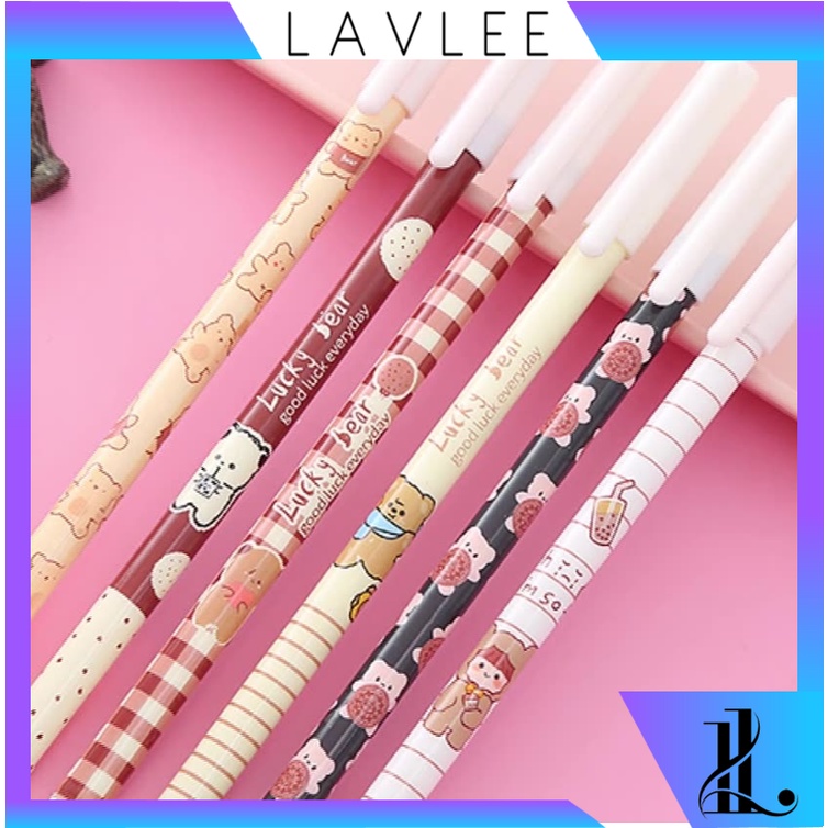 

Lavlee S5711 Pulpen Gel Motif Cute Bear / Pena Beruang Lucu Import / Pulpen Korea Pelajar / Alat Tulis Kerja Motif Beruang Lucu
