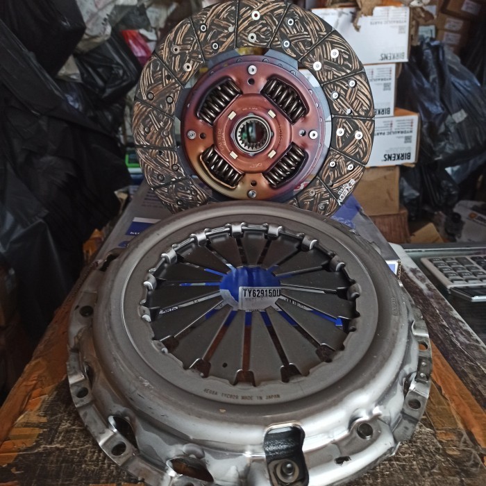 Kopling Set Kopling+ Dekrup Toyota Fortuner Diesel Exedy Daikin Japan berkualitas