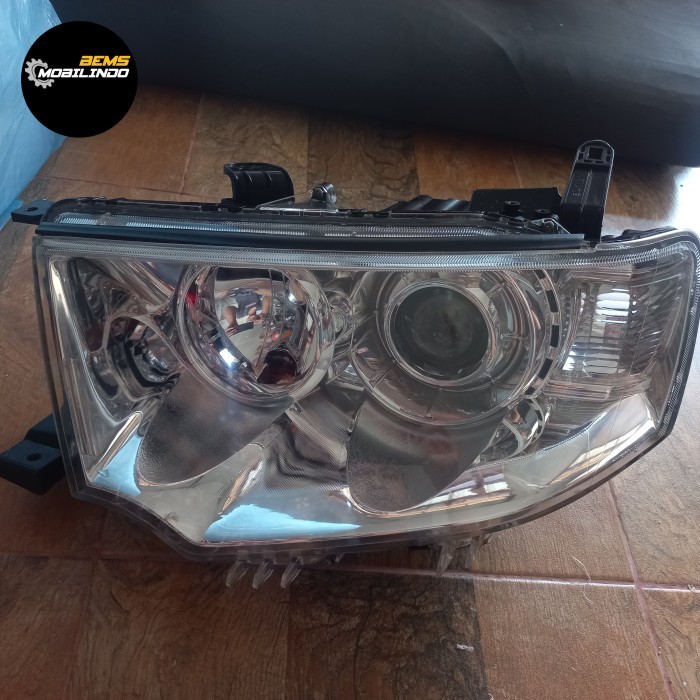 Headlamp Lampu Depan Pajero Dakar 2012 2015 kiri