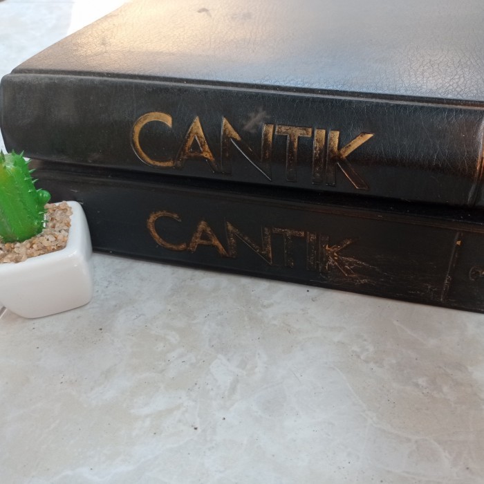 Bundel Majalah Cantik Lawas. Tahun 1977 - 1978