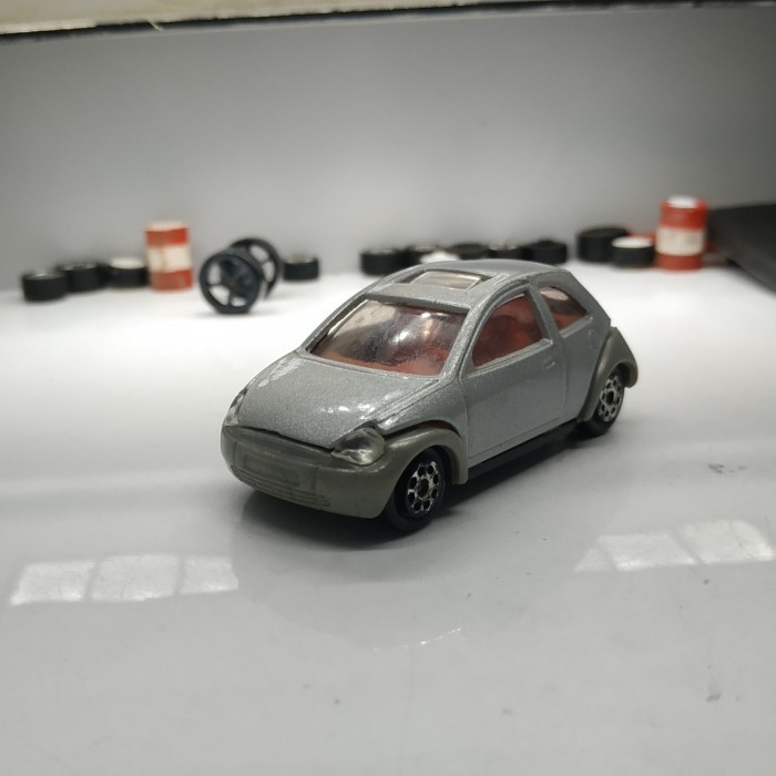 Majorette ford ka   6A -SK89