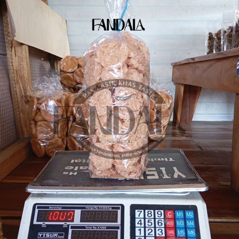 

Sentral Opak Fandala - ranginang rengginang terasi asin mentah 1 kg Oleh-Oleh Khas Cikalong Tasikmalaya