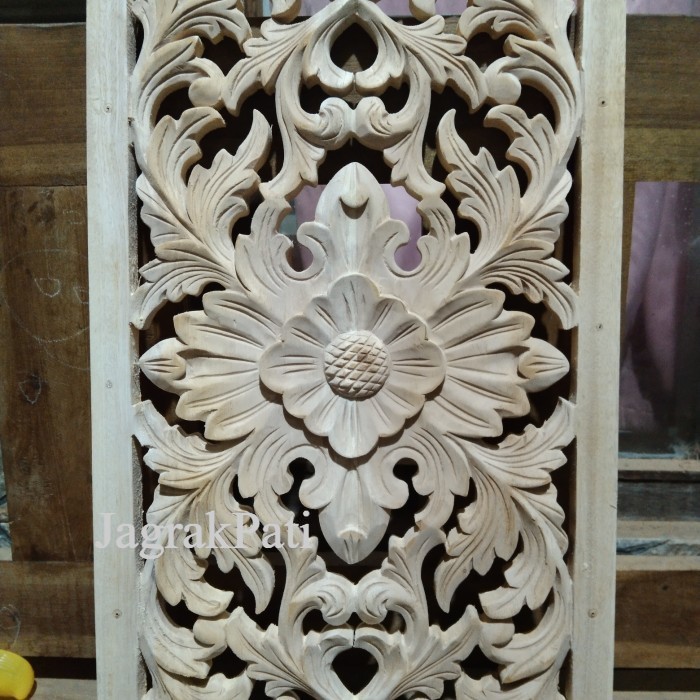 dekorasi dinding hiasan pintu jendela ornamen ukir kayu mahoni 56x33