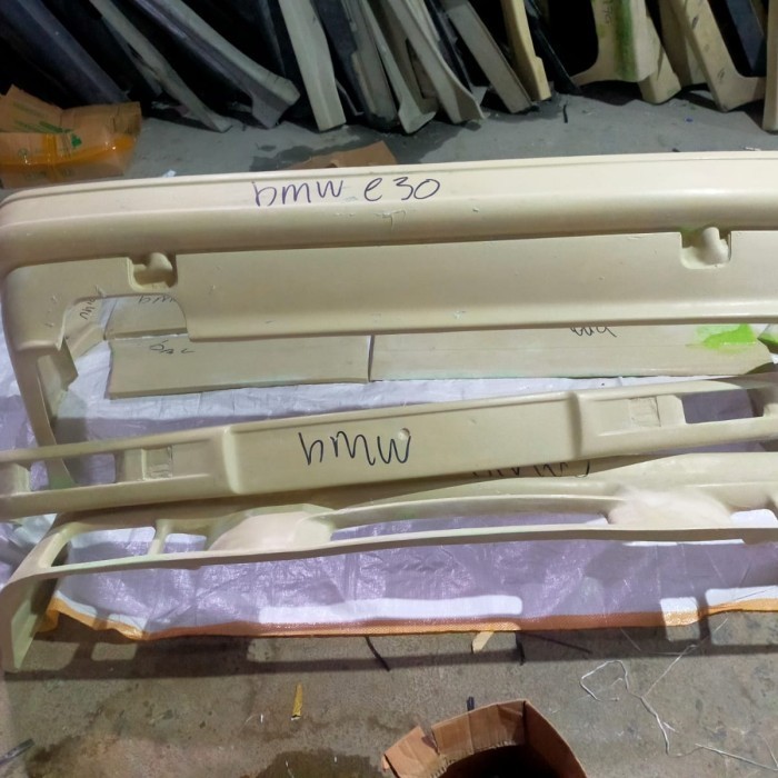 bodykit bmw e30 bodikit bmw e30 body kit bmw e30 bodi kit bmw e30 GRADE-A