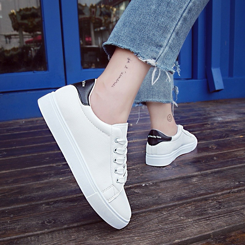 Sepatu Sneakers Wanita Putih - Sepatu Kasual - Sepatu Kets Tali Putih