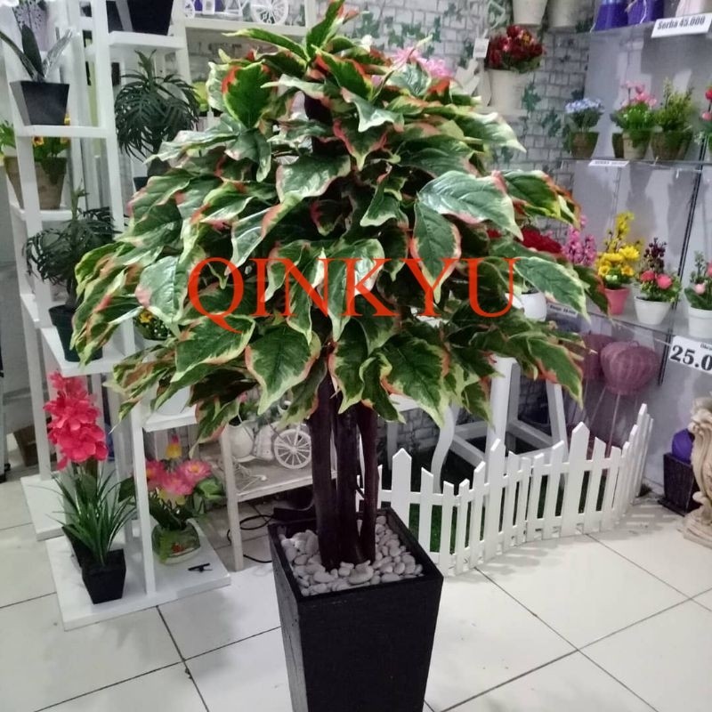 Hiasan Sudut Ruangan Pohon Artificial Pohon Plastik