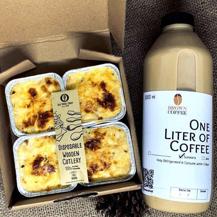 

(NEW) -Paket Kopi Susu 1 Liter & Macaroni Schotel - Brown Coffee Hampers - Box of 4, Tanpa Minuman