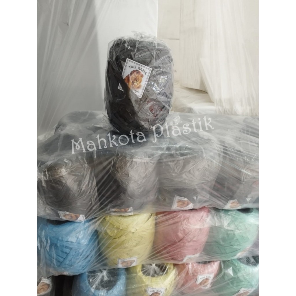 

Tali Rafia Hitam 1kg Warna