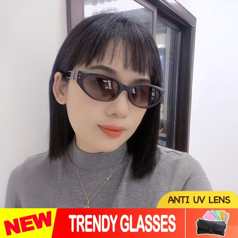 Kacamata Hitam  fashion Retro Anti UV  Wanita korean  Sunglasses/Kacamata gaya/Kacamata sunglasses/K