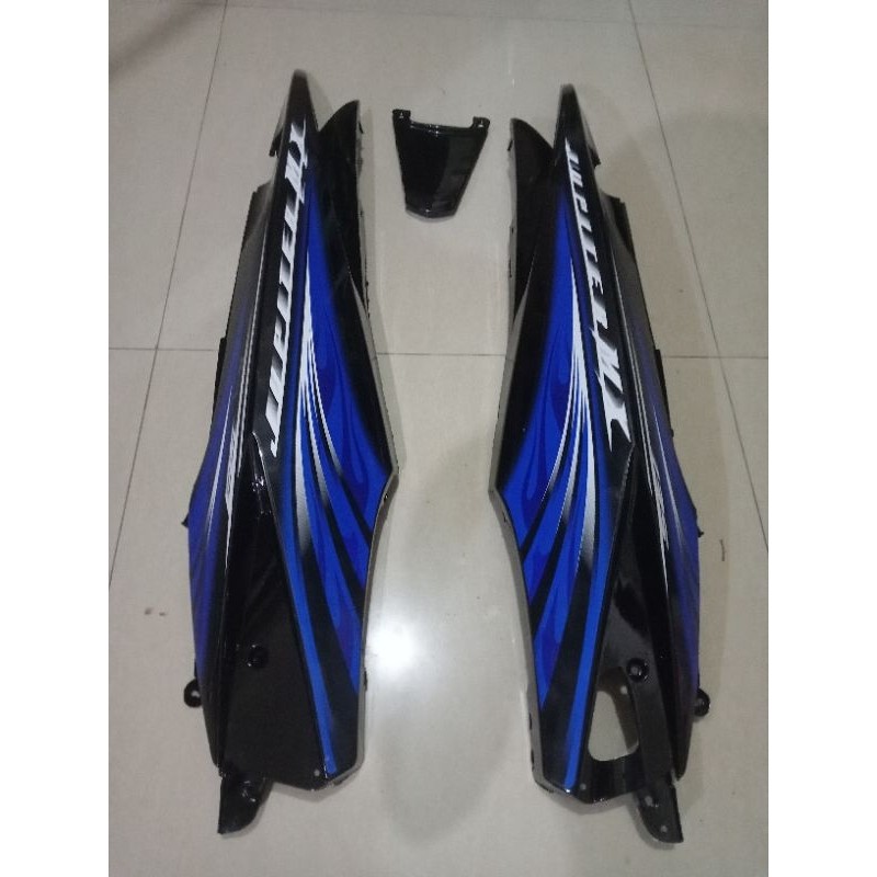 cover body bodi Jupiter mx old body bodi belakang MX lama 135 mx old warna hitam plus striping