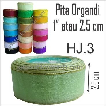 

Pita Organdi list emas 1 inch atau 2.5cm - Putih Ph1