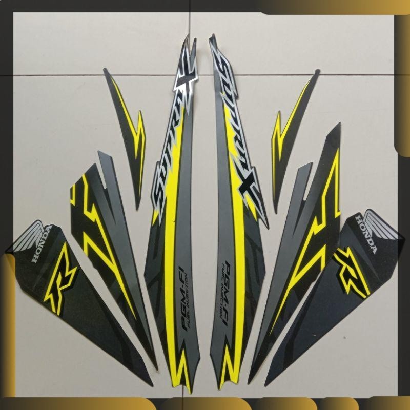 Striping Honda Supra x 125 fi 2018 hitam lis kuning stiker Lis body motor