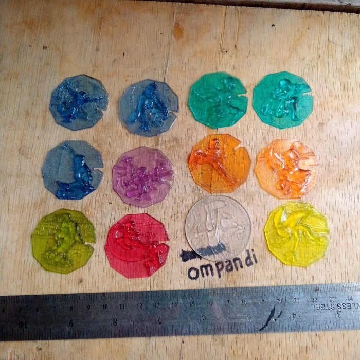 FN 12 pcs mainan tazos avatar