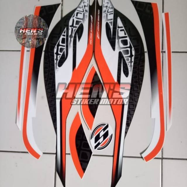 Stiker striping Scoopy sporty 2020 putih orange