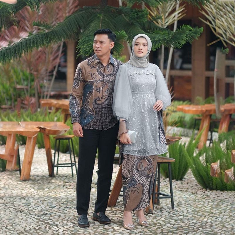 WOU BATIK - Batik Couple Kebaya Modern Ziva Kebaya Wisuda Kebaya Couple Lamaran Kebaya Tunangan Mode