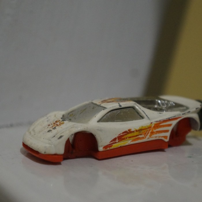 Hotwheels fantasy unrivet diecast loose junk -OS45