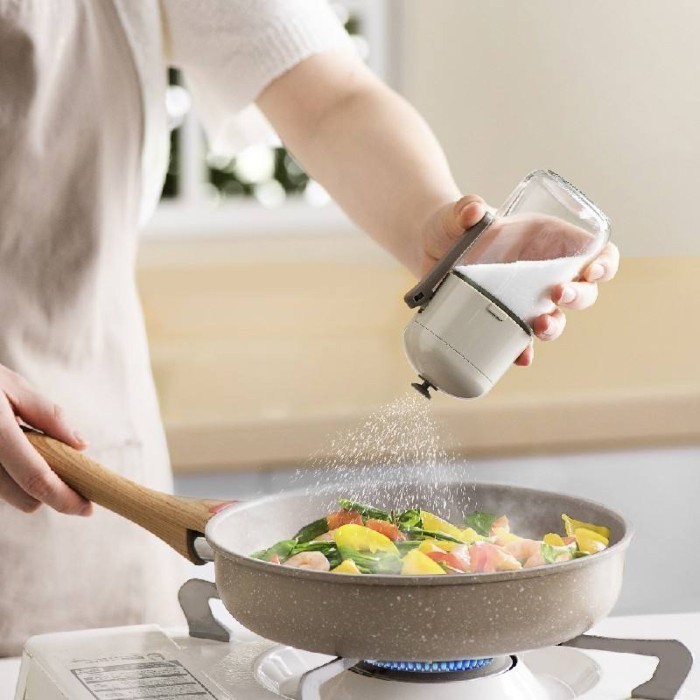 

PINMOO SALT & PEPPER SPRINKLER BOTOL BUMBU GARAM LADA TABUR - AAB047