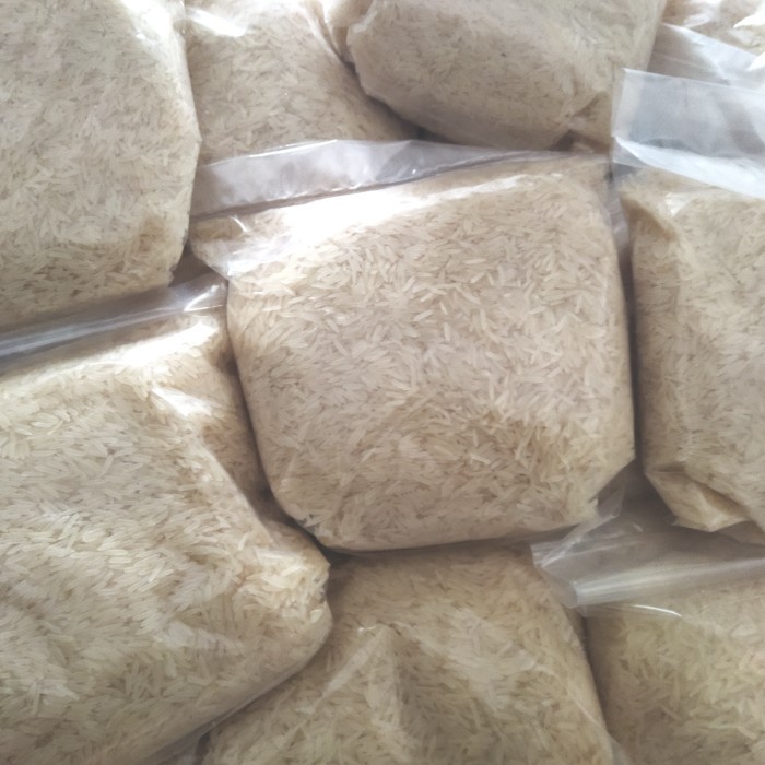 

Moerah~ Beras Basmati 1 Kg / Basmati Ekstra Long Grain Setara Basmati Abu Kass - 500 GR