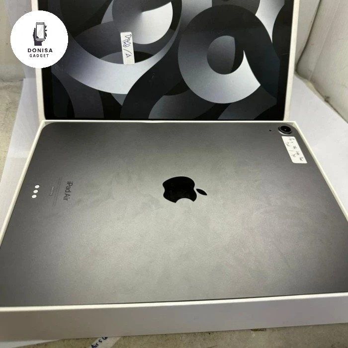 Apple IPad Air 5 256GB Wifi garansi iBox Fullset